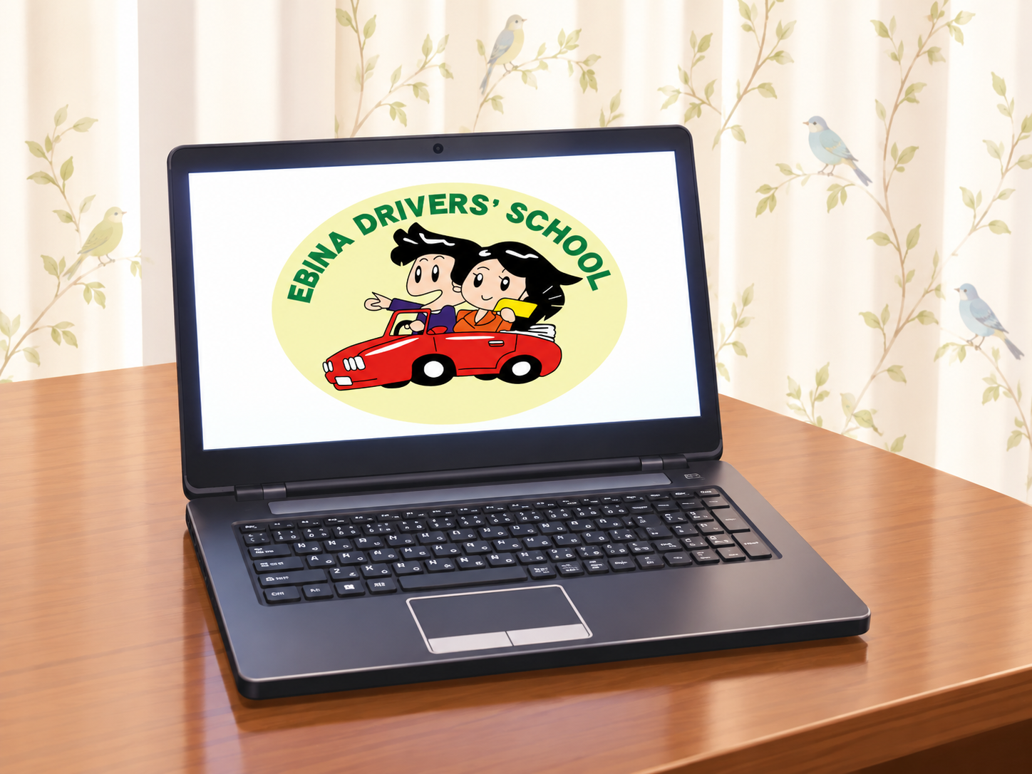 スマートフォンやパソコンで受講できるオンライン学科教習